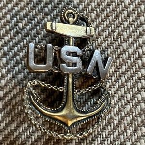 Vintage U.S.Navy pin, 1 1/4"/